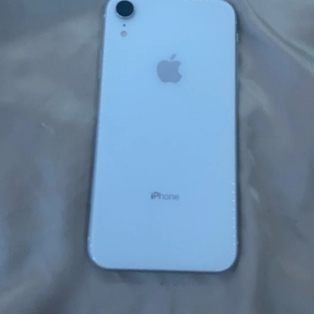 Apple iPhone in Elegant White